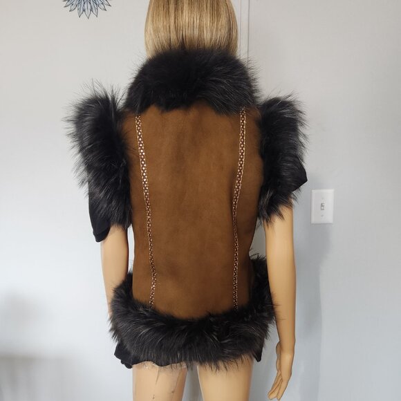 #740 Suede /dyed raccoon fur vest - Picture 2 of 4